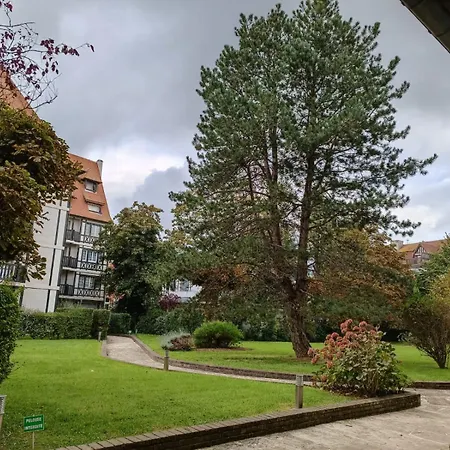 Grand Studio Hyper Centre Avec Balcon Tout Refait Mars 2025 Deauville Exterior foto