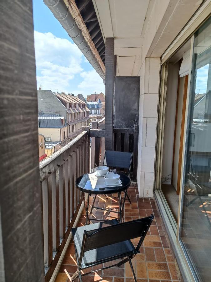 Grand Hyper Centre Avec Balcon Refait Mars 2025 * Deauville